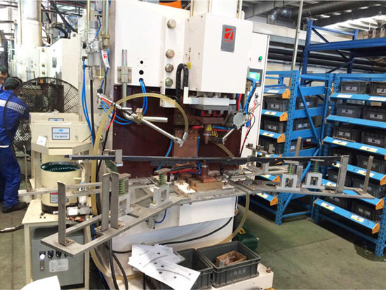 儲(chǔ)能凸焊機(jī)