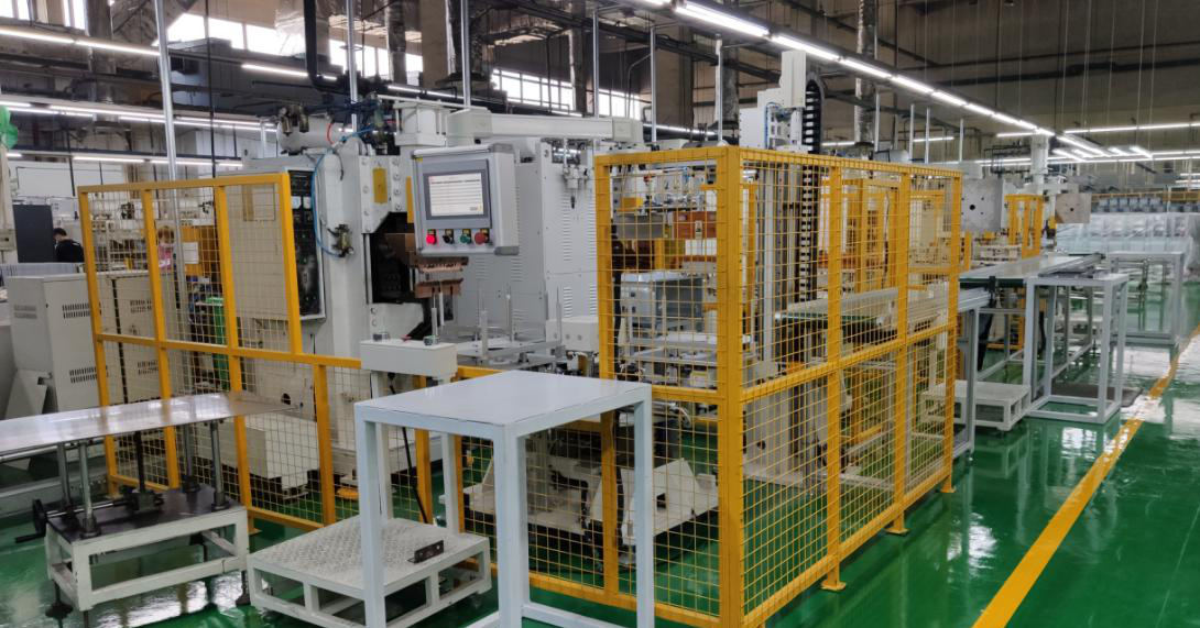 微波爐殼體自動(dòng)焊接流水線